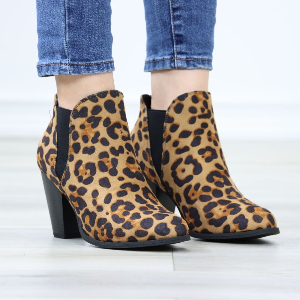 Leopard Ankle Boots High Heel Suede Booties Chelsea Cone Synthetic Pointed Toe - Picture 2 of 11
